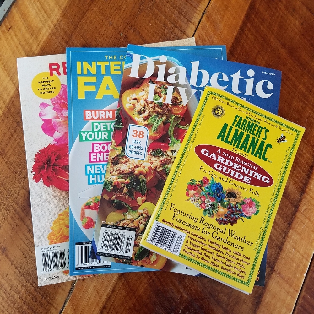 Magazines/ Bundle of 4